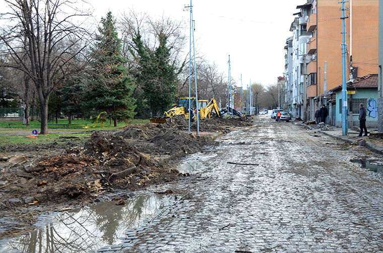 Започна ремонтът на важна пътна артерия в Пловдив - улица „Даме Груев“