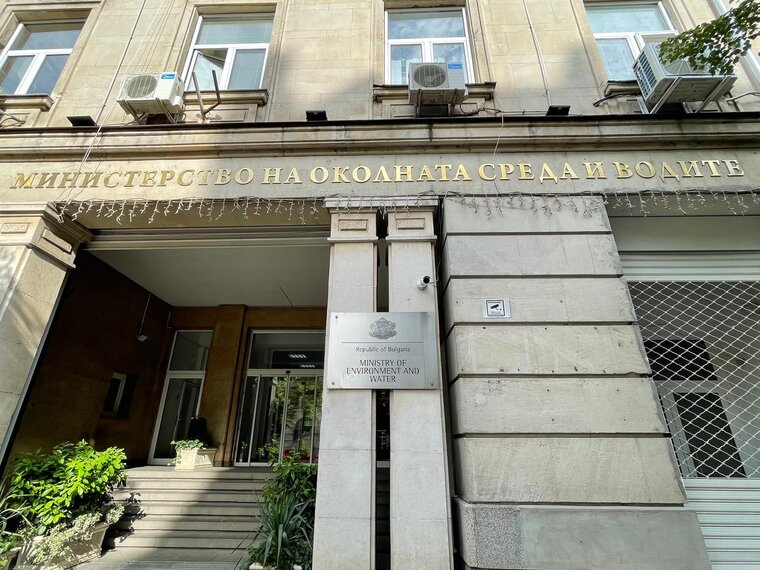 Проверява се проводимостта на водни обекти и експлоатационното състояние на съоръженията към тях